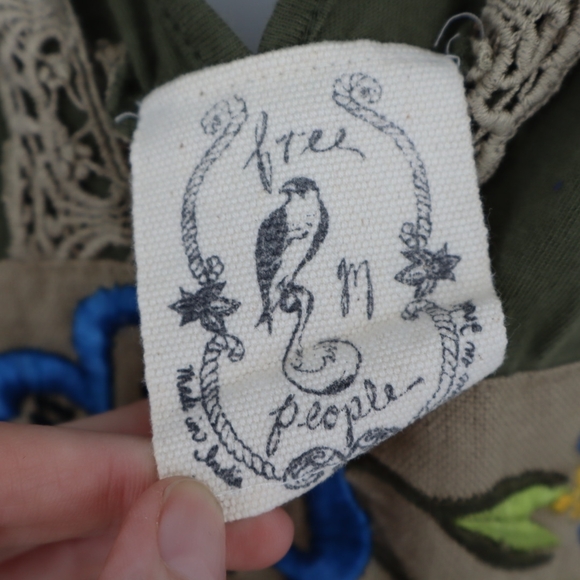 Free People Women's Tank Top Size Medium Bohemian Embroidered Fit and Flare - Picture 4 of 12